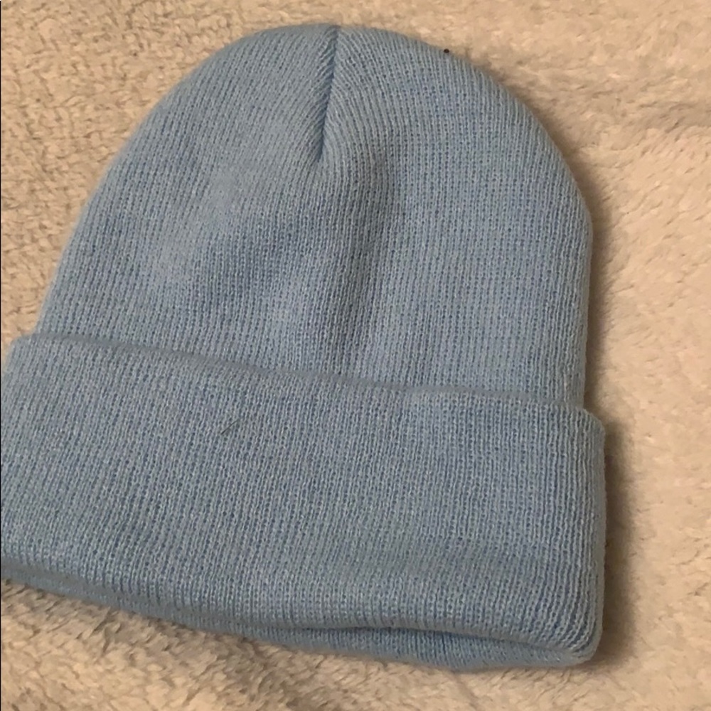 Beanie - Picture 3 of 3